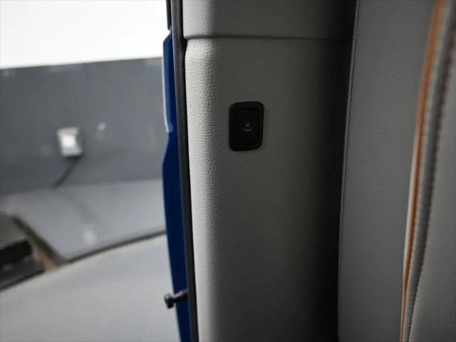 2025 Volkswagen ID. Buzz 1st Edition with 4MOTION