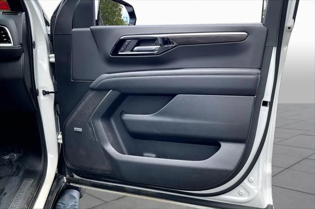 2025 Chevrolet Suburban 4WD Z71
