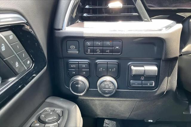 2025 Chevrolet Suburban 4WD Z71