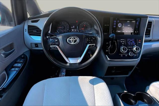 2015 Toyota Sienna LE 7 Passenger