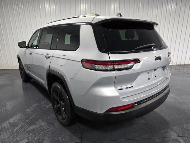 2022 Jeep Grand Cherokee L Altitude 4x4