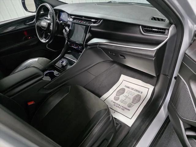 2022 Jeep Grand Cherokee L Altitude 4x4