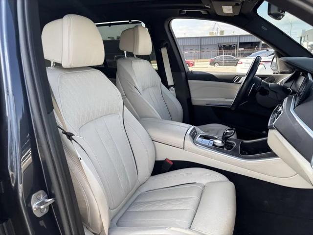 2022 BMW X5 M50i