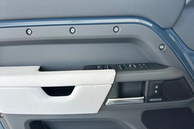 2026 Land Rover Defender P400 X-Dynamic SE