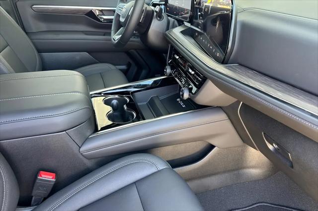 2026 Chevrolet Suburban LT, RWD
