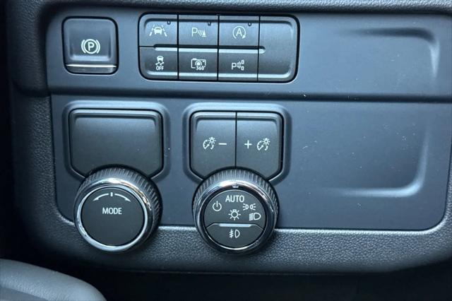 2026 Chevrolet Suburban LT, RWD