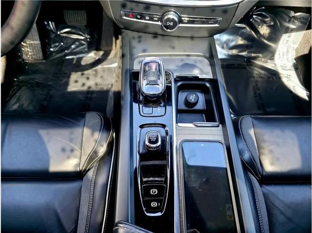 2024 Volvo S60 B5 Plus Black Edition