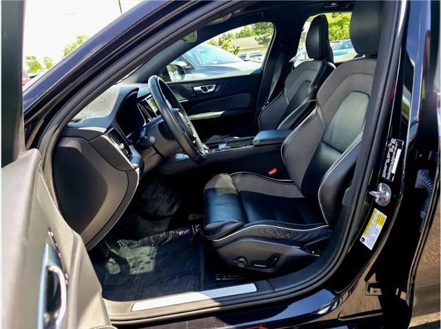 2024 Volvo S60 B5 Plus Black Edition