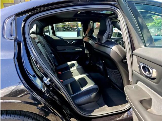 2024 Volvo S60 B5 Plus Black Edition