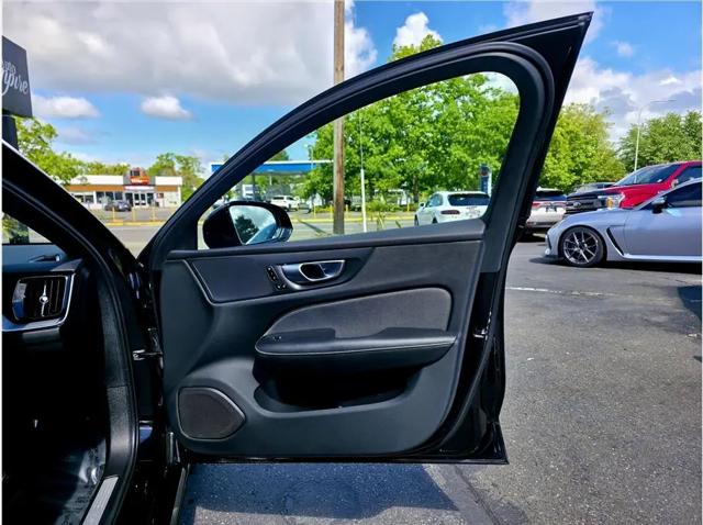 2024 Volvo S60 B5 Plus Black Edition