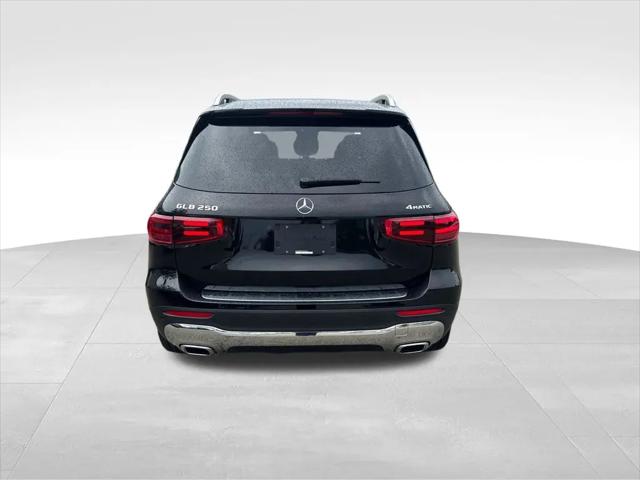 2026 Mercedes-Benz GLB 4MATIC