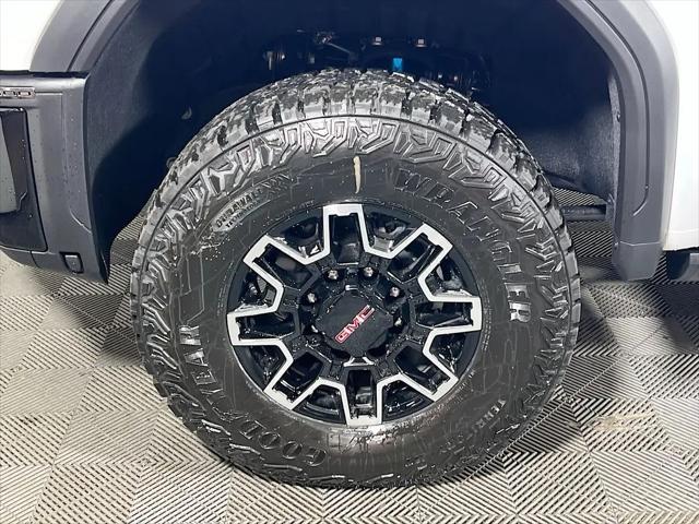 2026 GMC Sierra 2500HD Crew Cab, Standard Bed, AT4X, 4WD