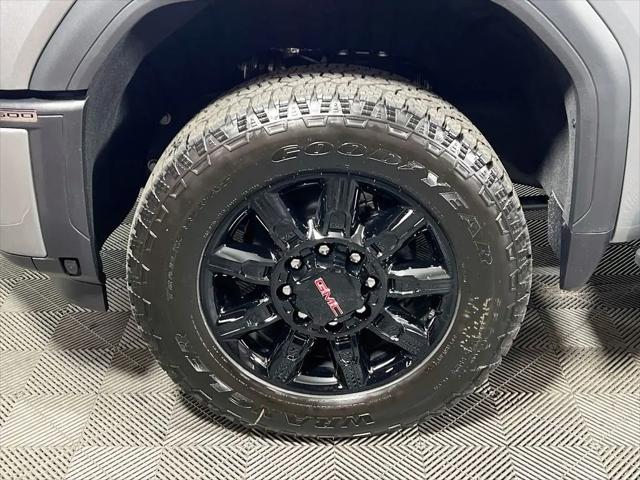 2026 GMC Sierra 2500HD Crew Cab, Standard Bed, AT4, 4WD