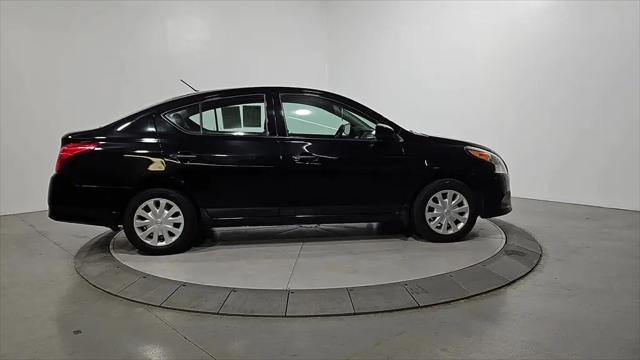 2019 Nissan Versa 1.6 S