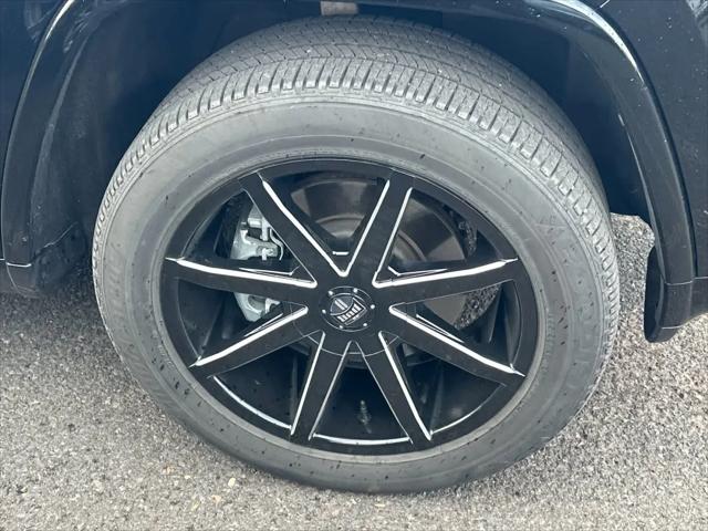 2022 Jeep Grand Cherokee Laredo X 4x4