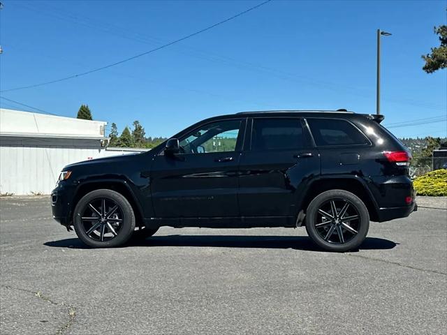 2022 Jeep Grand Cherokee Laredo X 4x4