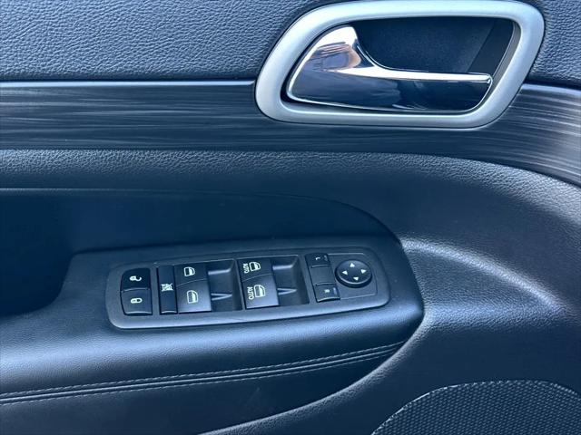 2022 Jeep Grand Cherokee Laredo X 4x4