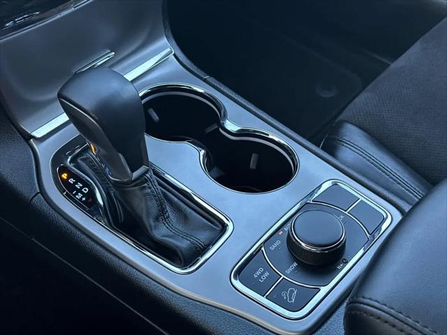 2022 Jeep Grand Cherokee Laredo X 4x4