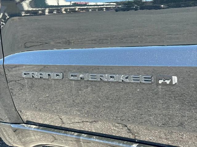 2022 Jeep Grand Cherokee Laredo X 4x4