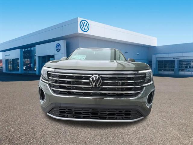 2026 Volkswagen Atlas SE with Technology