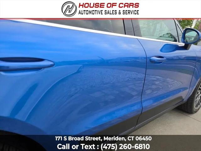 2015 Porsche Macan S