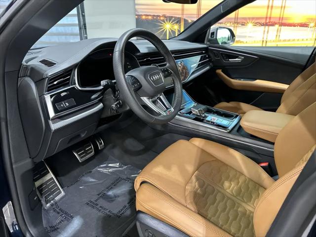 2025 Audi RS Q8 quattro Tiptronic