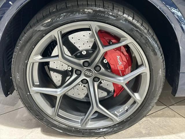 2025 Audi RS Q8 quattro Tiptronic