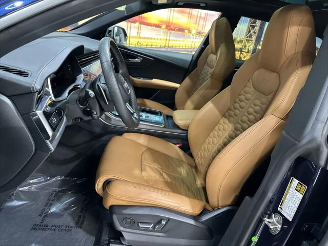 2025 Audi RS Q8 quattro Tiptronic