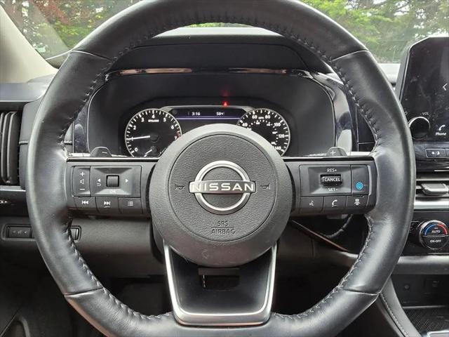 2023 Nissan Pathfinder SL FWD