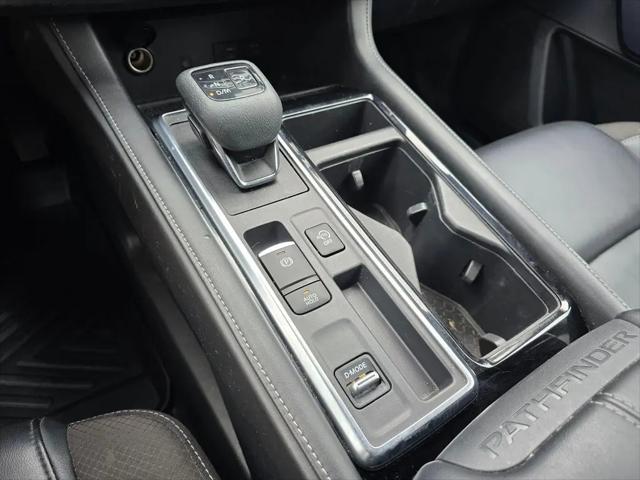 2023 Nissan Pathfinder SL FWD