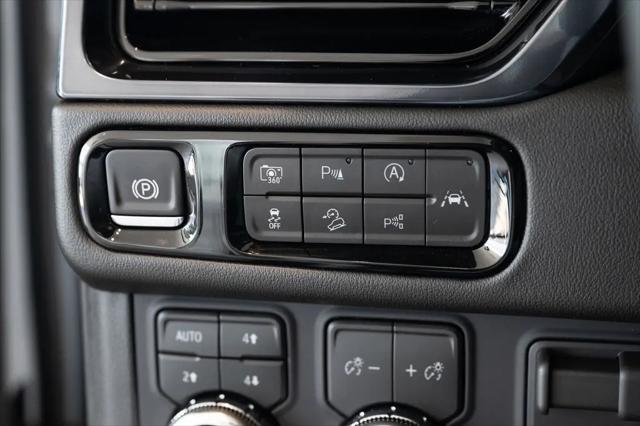 2026 GMC Yukon 4WD AT4