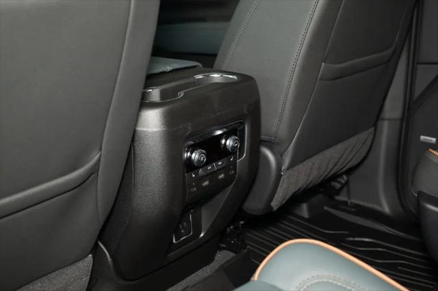 2026 GMC Yukon 4WD AT4