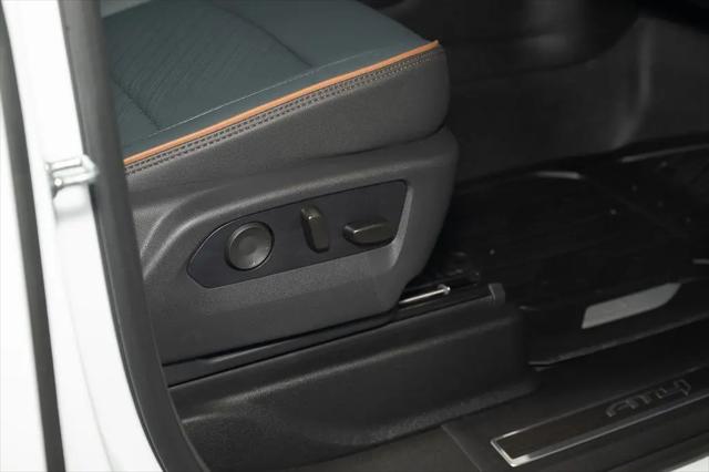 2026 GMC Yukon 4WD AT4