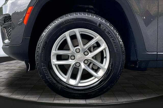 2024 Jeep Grand Cherokee Laredo X 4x4