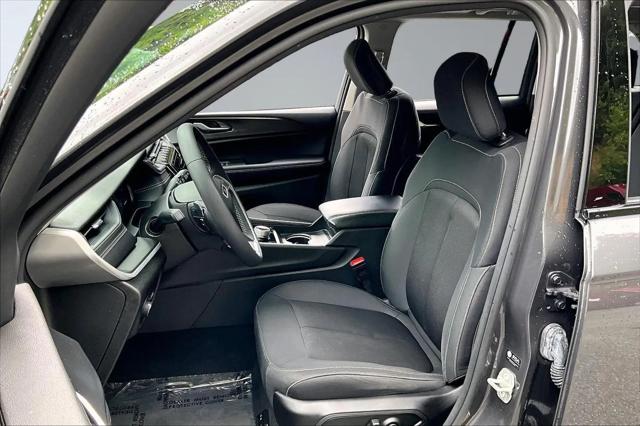 2024 Jeep Grand Cherokee Laredo X 4x4