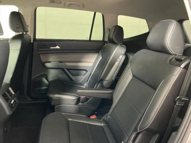 2022 Volkswagen Atlas 3.6L V6 SEL R-Line Black