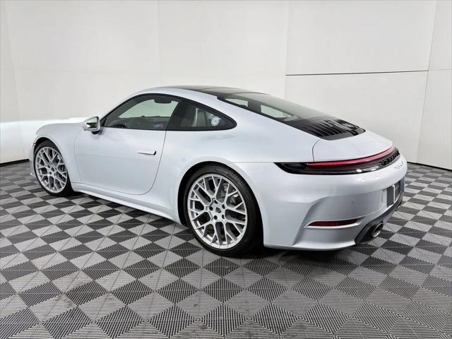 2025 Porsche 911 Carrera T