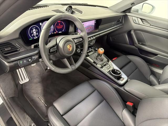 2025 Porsche 911 Carrera T