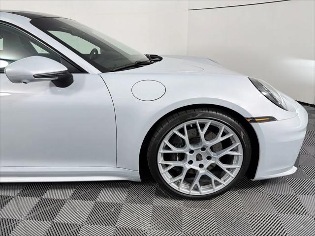 2025 Porsche 911 Carrera T