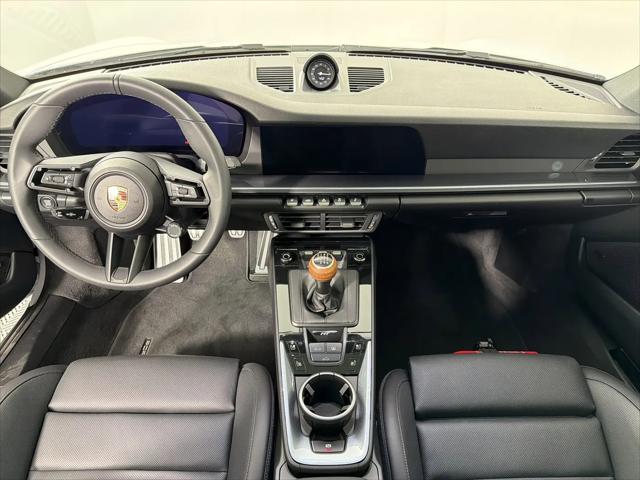 2025 Porsche 911 Carrera T