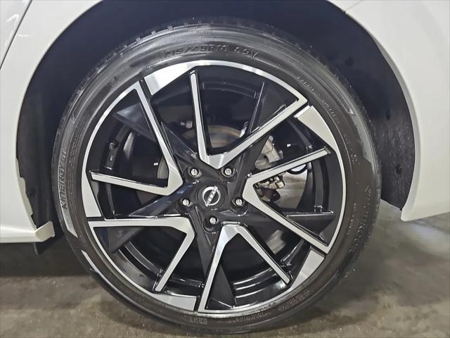2024 Nissan Sentra SR Xtronic CVT