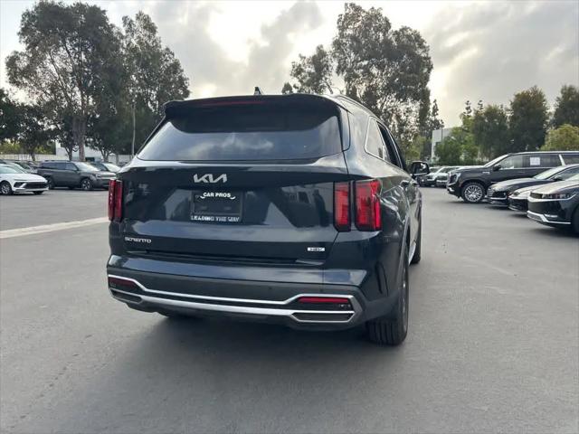 2023 Kia Sorento Hybrid EX