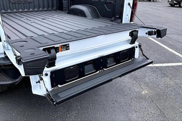 2026 GMC Sierra 2500HD Crew Cab, Standard Bed, AT4X, 4WD