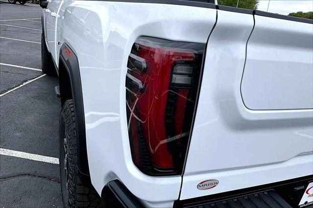 2026 GMC Sierra 2500HD Crew Cab, Standard Bed, AT4X, 4WD