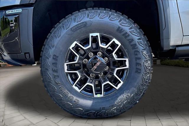 2026 GMC Sierra 2500HD Crew Cab, Standard Bed, AT4X, 4WD