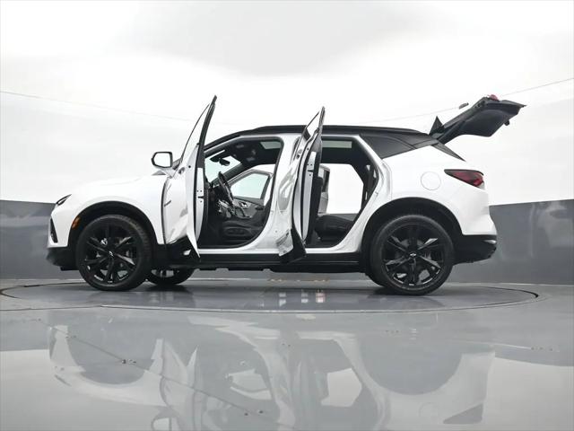 2022 Chevrolet Blazer AWD RS