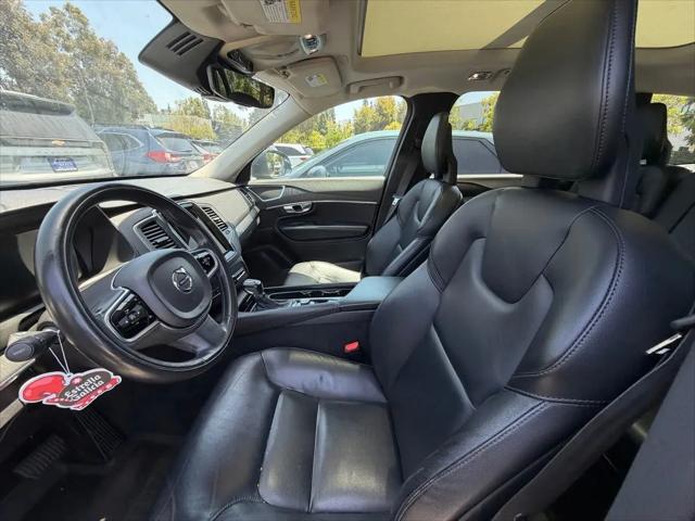 2020 Volvo XC90 T5 Momentum 7 Passenger