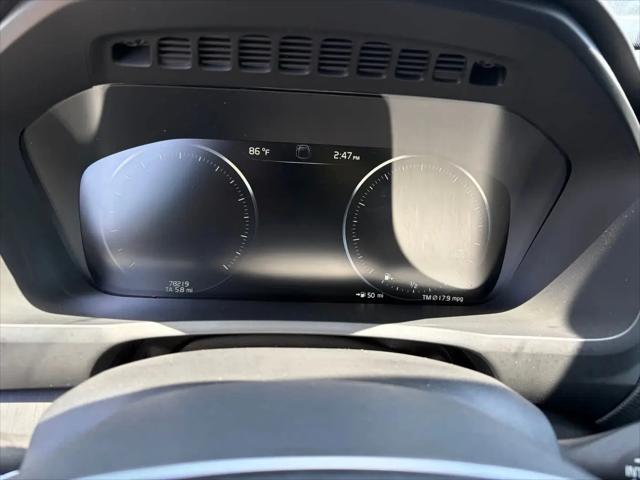 2020 Volvo XC90 T5 Momentum 7 Passenger