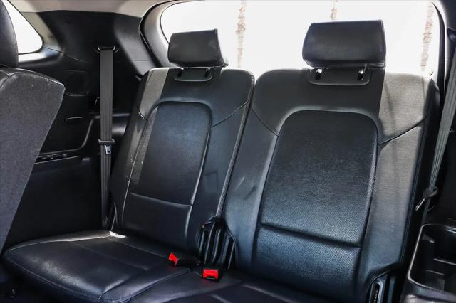 2017 Hyundai Santa Fe SE Ultimate