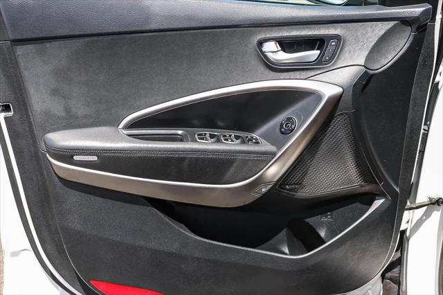 2017 Hyundai Santa Fe SE Ultimate